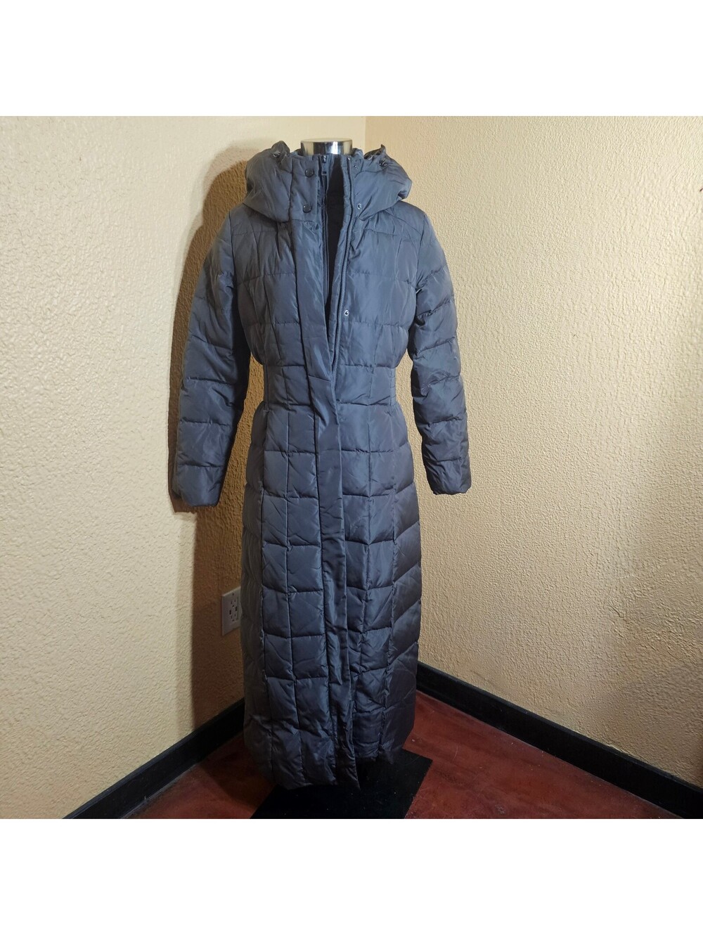 Cole Haan Signature womens long hooded puffer coat gray size xsmall